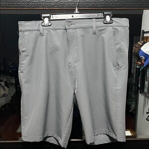 Hurley Men's Gray Flat-Front Stretch Shorts/ Great condition